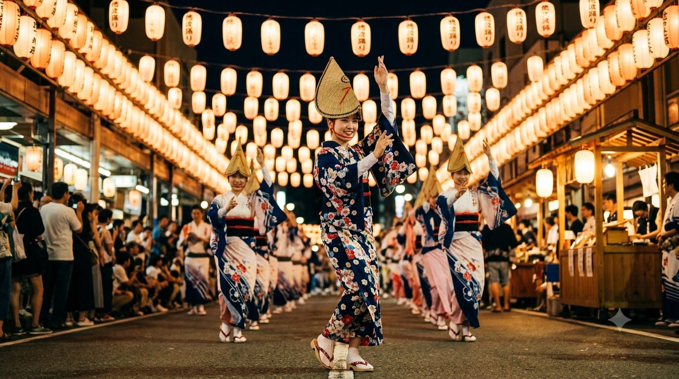 徳島阿波踊り。提灯の温かな光の中、女踊りの踊り手が優雅に手を掲げて舞う夜の情景。